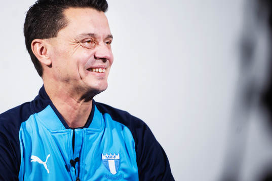 s damlag, fotograferad på stadion i Malmö