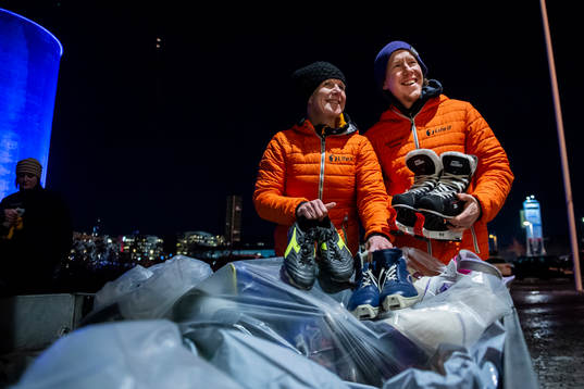 Mona Nilsson och Andreas Domeij från 1life i