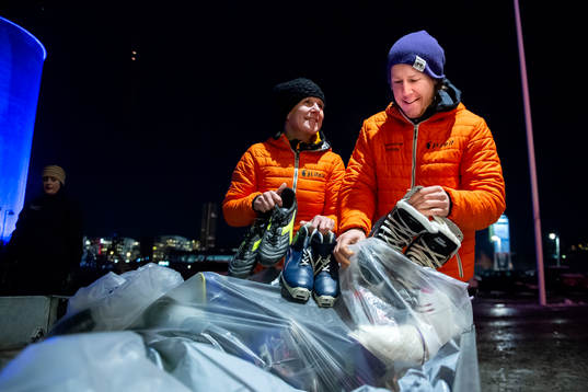 Mona Nilsson och Andreas Domeij från 1life i