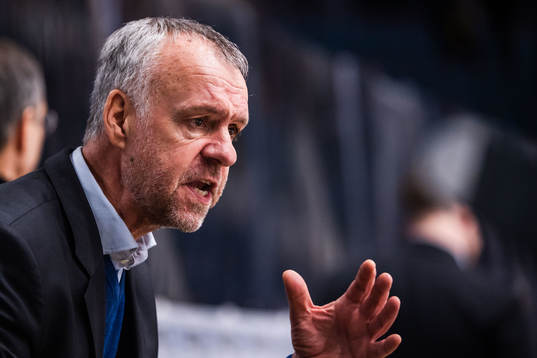 s tränare Bobo Simensen