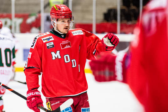 Modos Patrik Karlkvist jublar