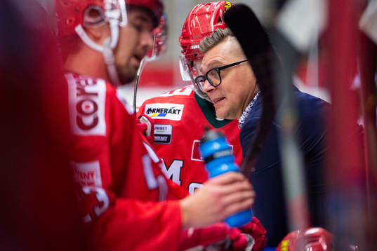 Modos tränare Björn Hellkvist