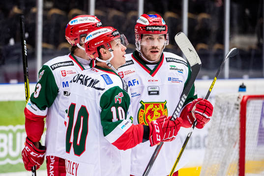 Moras Dustin Gazley och Johan Persson jublar