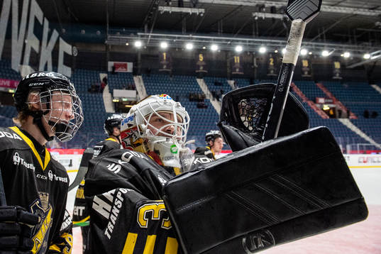 Bläddra bland fler bilder av Ishockey, Hockeyallsvenskan, AIK - Kristianstad  