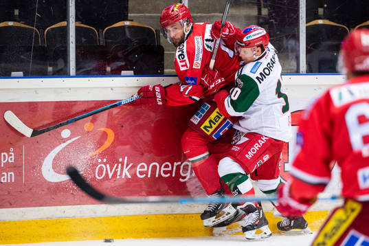 Modos Oscar Hedman och Moras Dustin Gazley