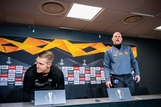 Goalkeeper Karl-Johan Johnsson and head coach Ståle