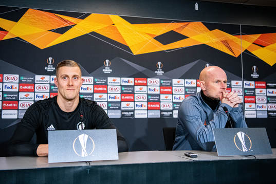 Goalkeeper Karl-Johan Johnsson and head coach Ståle