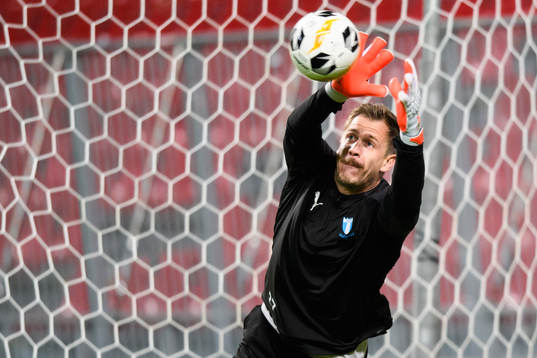 Goalkeeper Johan Dahlin of Malmö FF