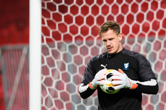 Goalkeeper Johan Dahlin of Malmö FF