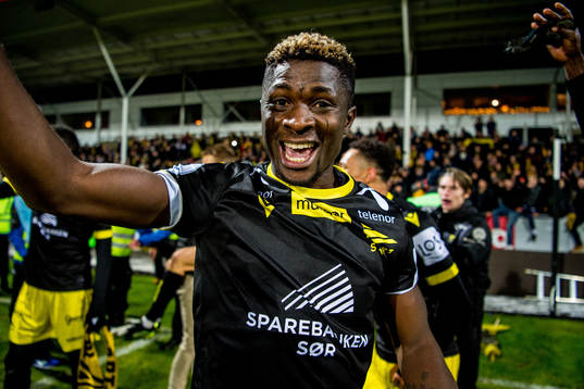 Afeez Aremu of Start celebrates