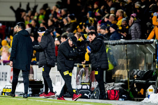 Tom Nordlie, head coach of Lillestrøm, celebrates 4-0