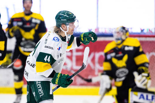 Björklövens Olle Liss jublar
