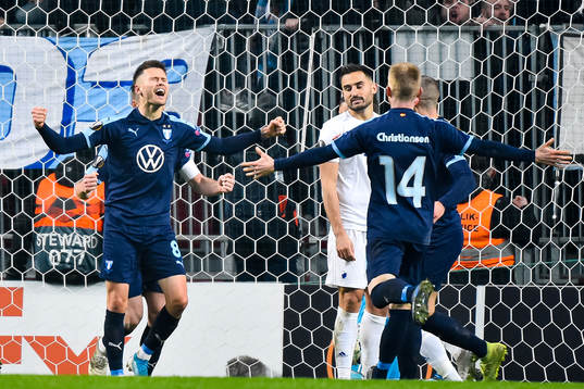 Arnor Traustason of Malmö FF celebrates the 0-1 goal