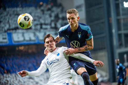 Robert Mudrazija of FC Köpenhamn and Sören Rieks of