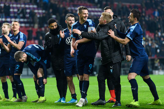 Markus Rosenberg of Malmö FF celebrates with the team