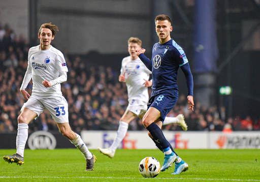 Rasmus Falk of FC Köpenhamn and Arnor Traustason of Malmö