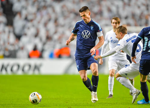Markus Rosenberg of Malmö FF and Pierre Bengtsson of FC