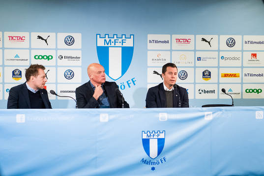Presschef Peter Åhlander, avgående tränare Uwe Rösler