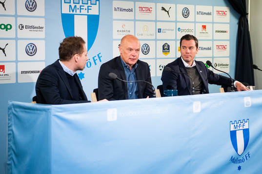Presschef Peter Åhlander, avgående tränare Uwe Rösler