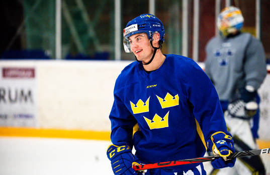 Nils Höglander of Sweden