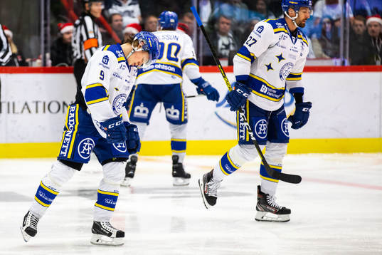 Leksands Marcus Karlberg lämnar isen