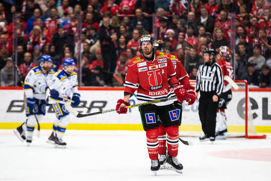 Örebros Stefan Warg deppar