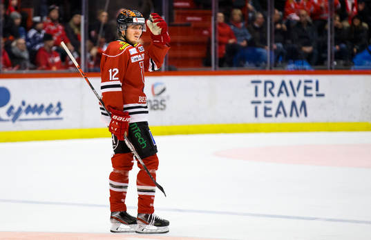 Örebros Max Lindholm deppar