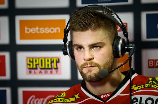 Örebros Aaron Irving