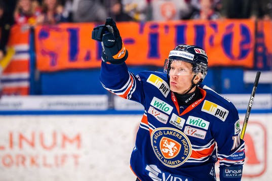Växjös Richard Gynge jublar
