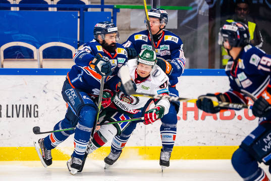 Växjös Daniel Rahimi och Frölundas Ryan Lasch