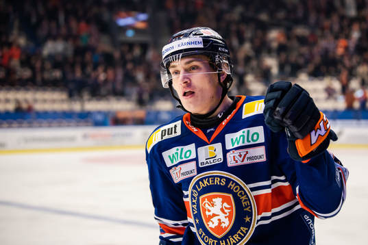 Växjös Pontus Holmberg jublar