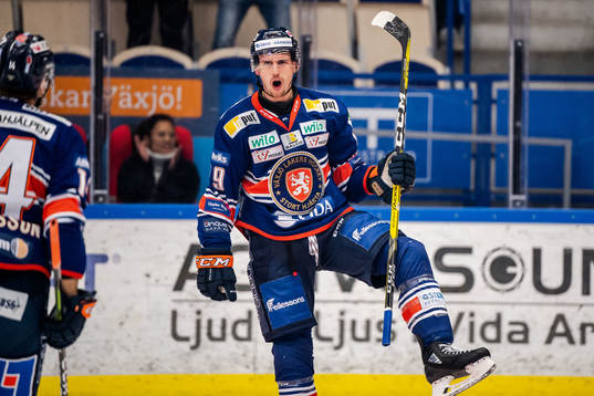 Växjös Casey Bailey jublar