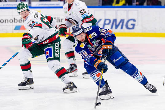 Frölundas Julius Bergman och Växjös Casey Bailey