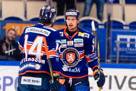 Växjös Casey Bailey jublar