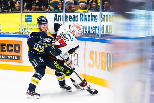 s Emil Johansson och Malmö Redhawks Max Görtz