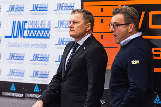 s tränare Stephan Lundh deppar