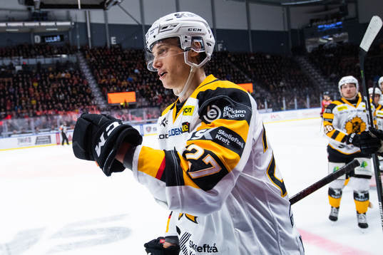 Skellefteås Robin Alvarez jublar