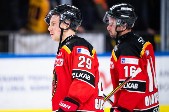 Luleås Erik Gustafsson och Niklas Olausson deppar