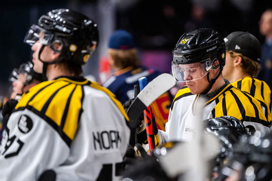 Brynäs Alexander Lindelöf deppar