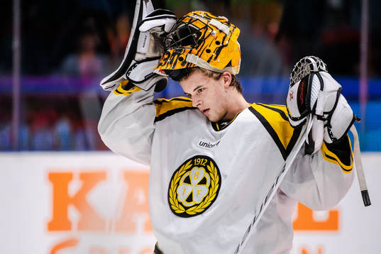 Brynäs målvakt Samuel Ersson deppar