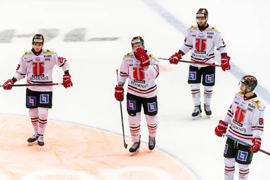 Örebros Ryan Stoa deppar med lagkamrater