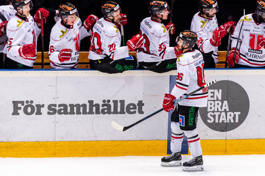 Örebros Mathias Bromé jublar