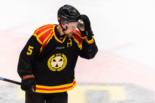 Brynäs Lukas Kilström deppar