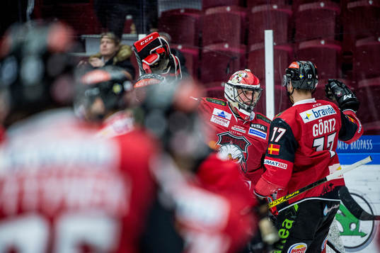 Malmö Redhawks målvakt Oscar Alsenfelt och Max Görtz