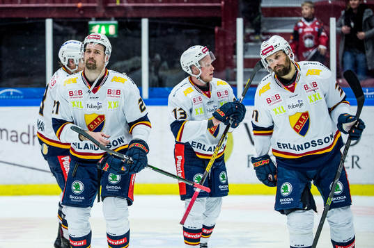 Djurgårdens Patrik Berglund och Dick Axelsson deppar