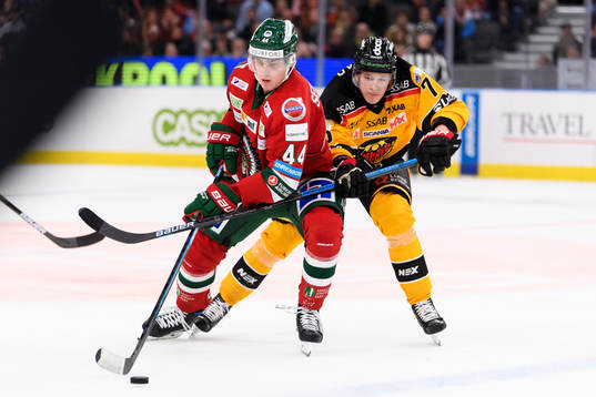 Frölundas Jacob Peterson och Luleås Arttu Ilomäki