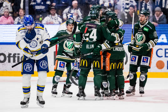 Färjestads Michael Lindqvist jublar
