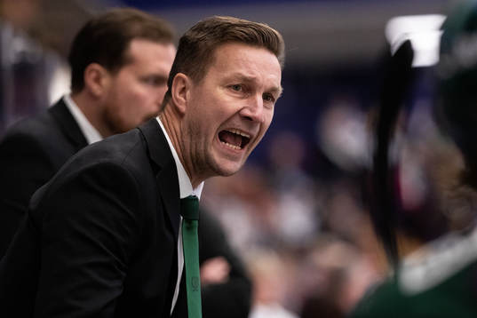 Färjestads huvudtränare Johan Pennerborn