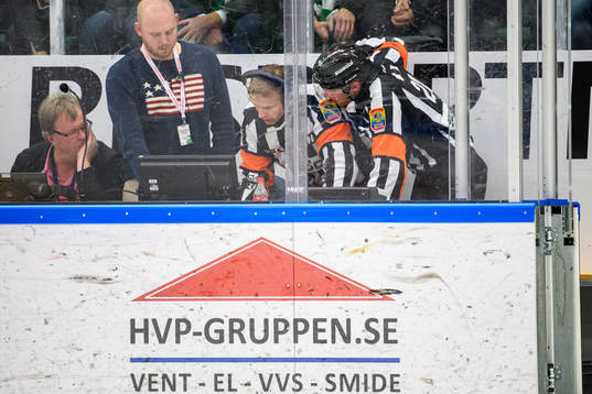 Domarna ringer på Växjös 1-1 mål