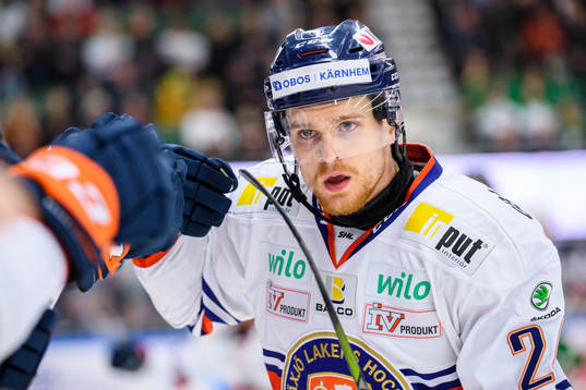 Växjös Brendan Shinnimin jublar